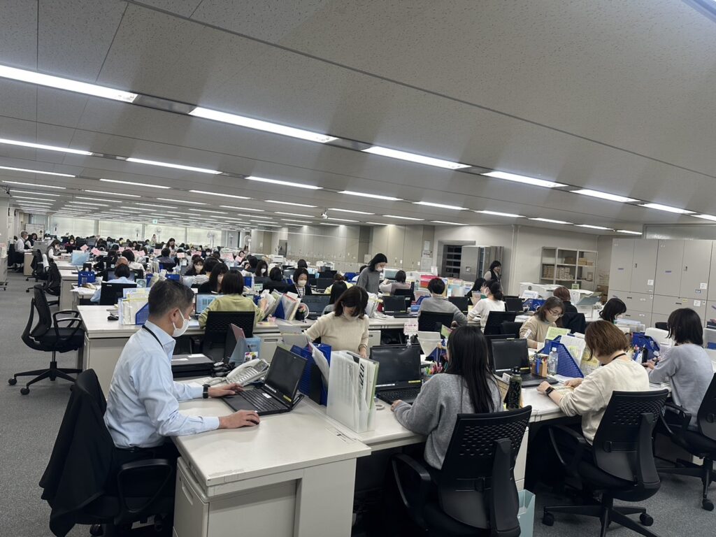 執務スペース内の風景（大阪　千里オフィス）