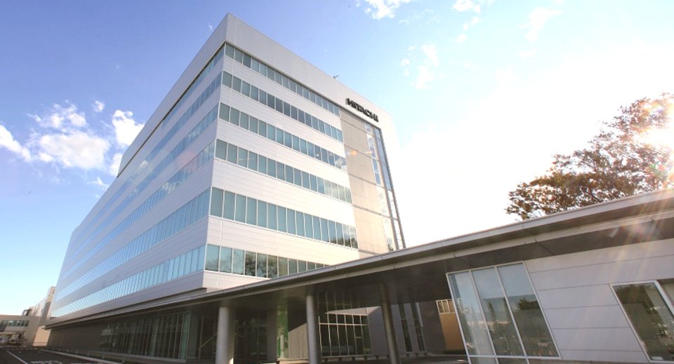 日立ハイテクは最先端技術で人と社会を支える企業です。「見る・測る・分析する（計測・分析技術）」「自動化・制御技術」「モノづくり力」に「グローバル営業力/ビジネス探索力」を掛け合わせ、医療や半導体製造などの幅広い領域でグローバルに事業を展開しています。